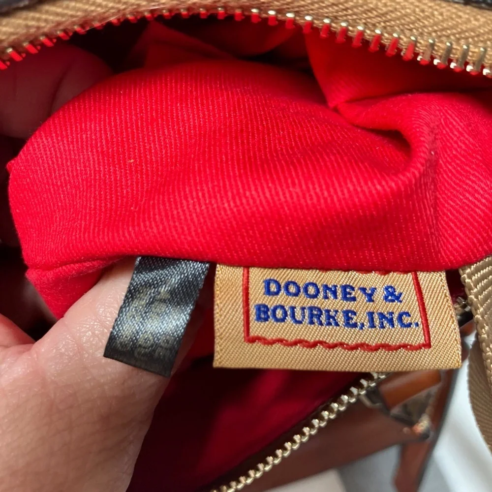 Authentic  Dooney & Bourke elephant gray pebbled leather barrel (Trudy) satchel - Picture 7 of 15